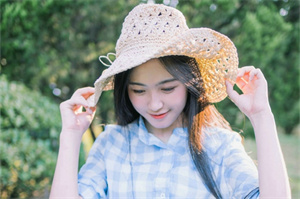 Private Reading Space： The luxurious library provided by Shanghai Club for you